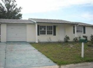 9825 Wayside Ln, Port Richey, FL 34668