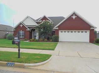 1803 Riverton Dr, Prattville, AL 36066