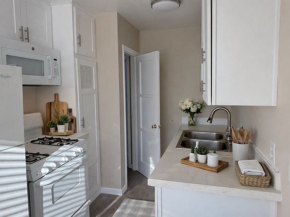 5th image of 215-21 20th St #221
