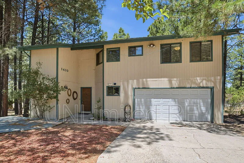 3 bed, 3.0 bath, 2137 sqft, $2,695 — Photo 2