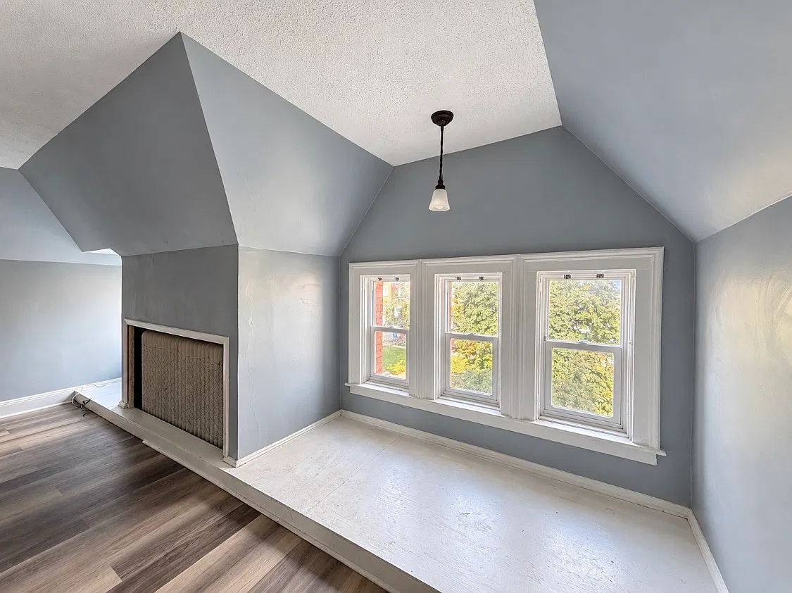 2 bed, $1,250 — Photo 3