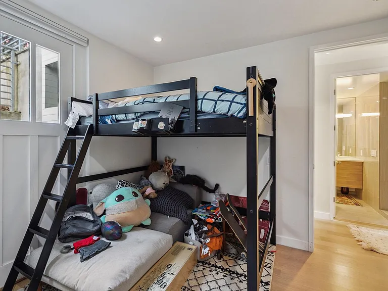 28 Montcalm St #1 — Photo 44