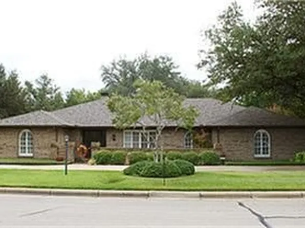 7013 Serrano Dr, Fort Worth, TX 76126