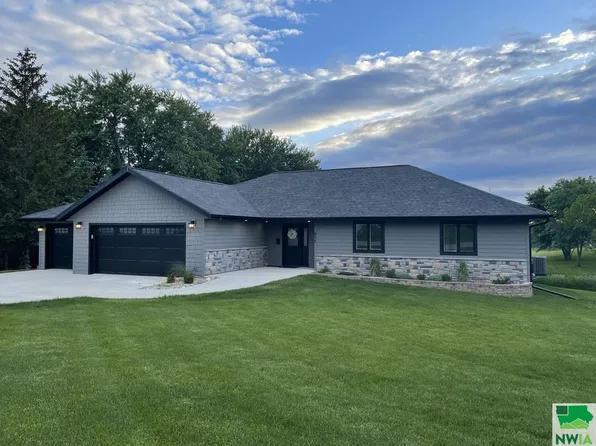406 W Hwy, Alta, IA 51002