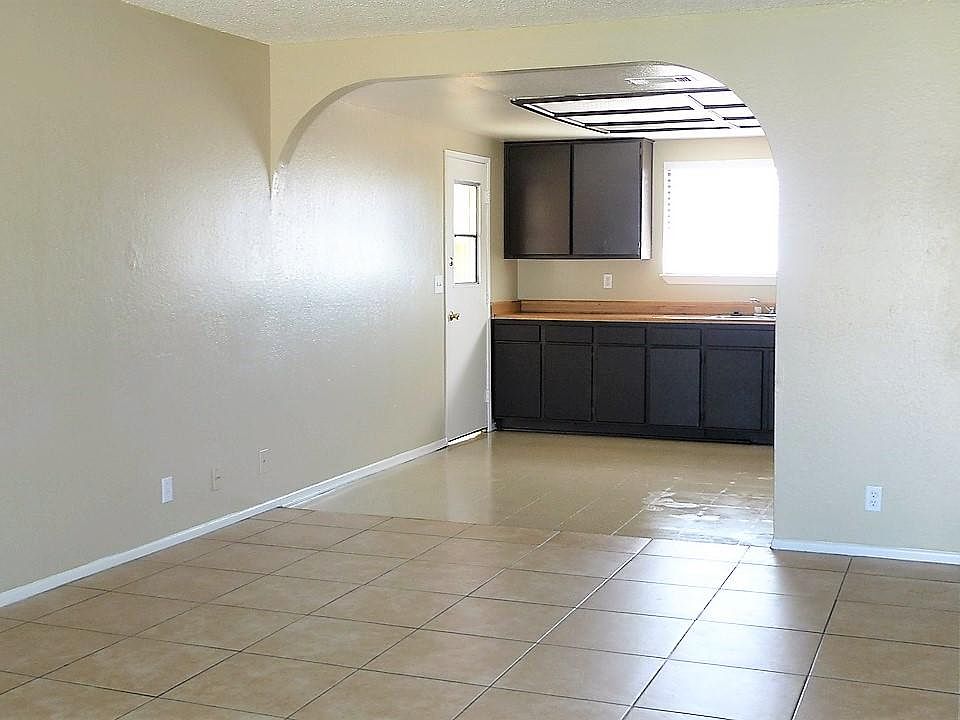 1st image of 15893 Green Hill Dr APT 3