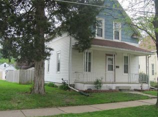 2312 4th St, Moline, IL 61265