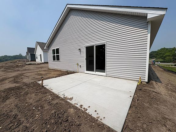 4th image of 713 Vista Ct