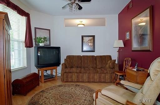 4th image of 11139 Edgebrook Ln #A