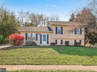 2528 Manor Rd, York, PA 17408
