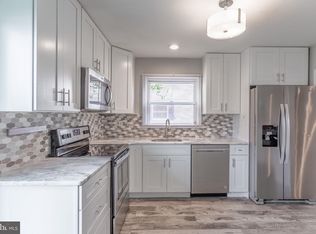 203 7th St, Delaware City, DE 19706