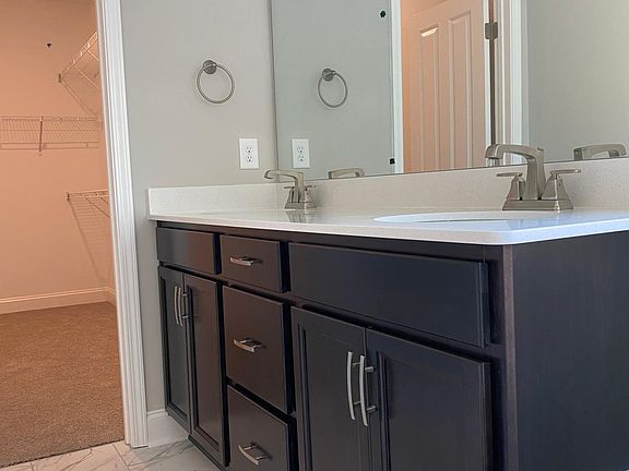 Quartz countertop in Master bath