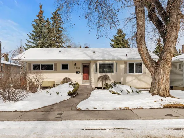 1334 W Hamilton St NW, Calgary, AB T2N 3W6