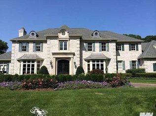 14 Norgate Rd, Glen Head, NY 11545