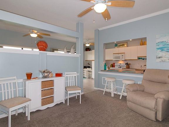 5th image of 665 Centre Ct SW APT 101