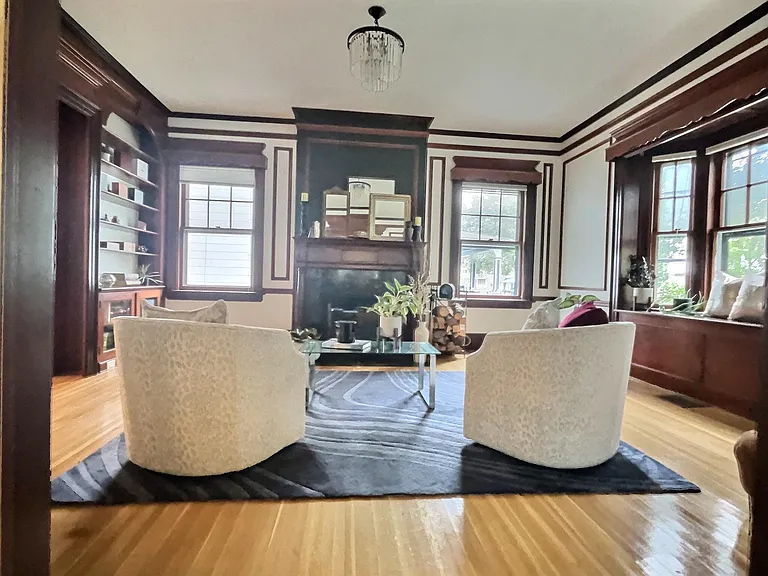 110 Berkeley St #1 — Photo 23