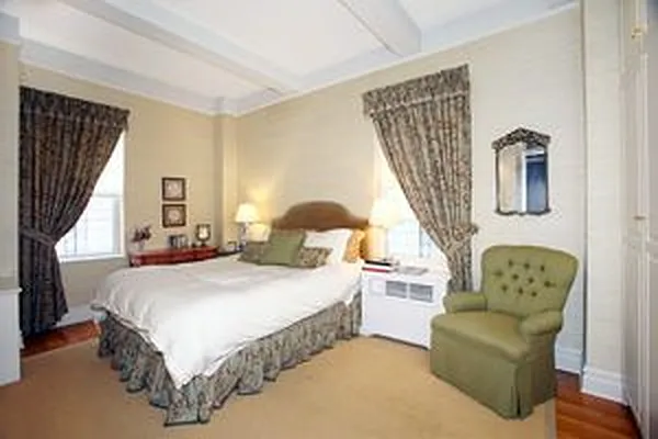 Sold by Douglas Elliman | media 14