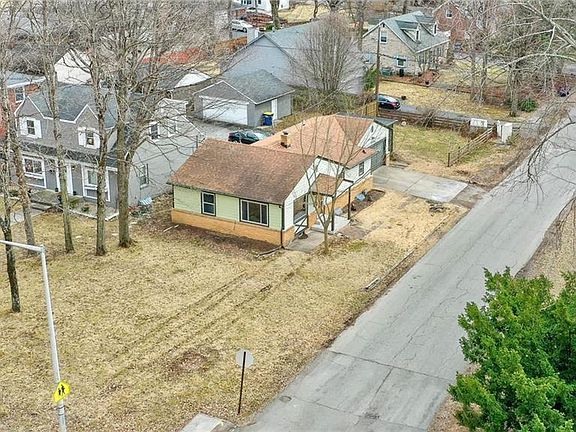5th image of 2201 E Kessler Blvd