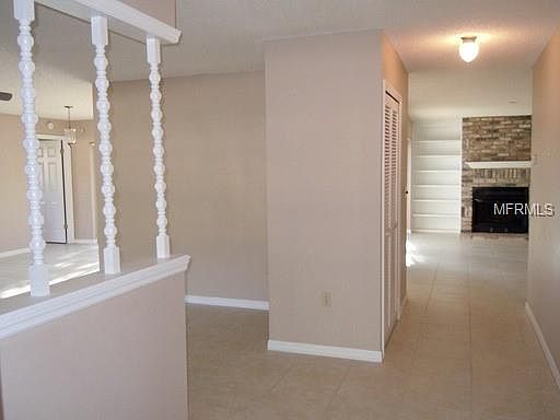 4th image of 3220 Stratford Ln