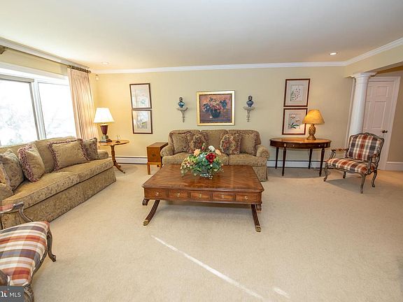 2nd image of 1004 Spring Valley Rd