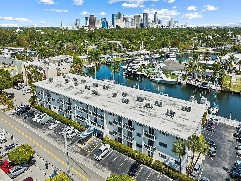 1st image of 1475 SE 15th Street #305