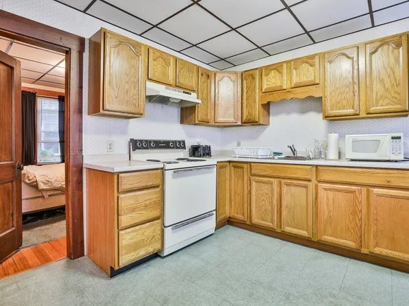 59 Lawrence St, Malden, MA