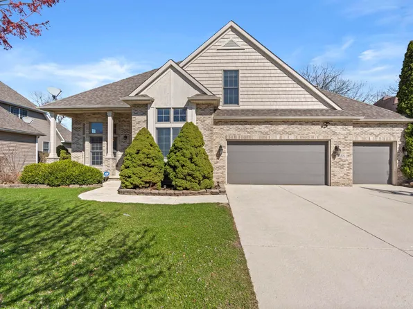 83 Scotscraig Dr, Valparaiso, IN 46385