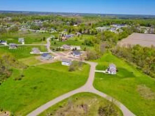 139 Tiger Lillie Ln, Niles, MI 49120