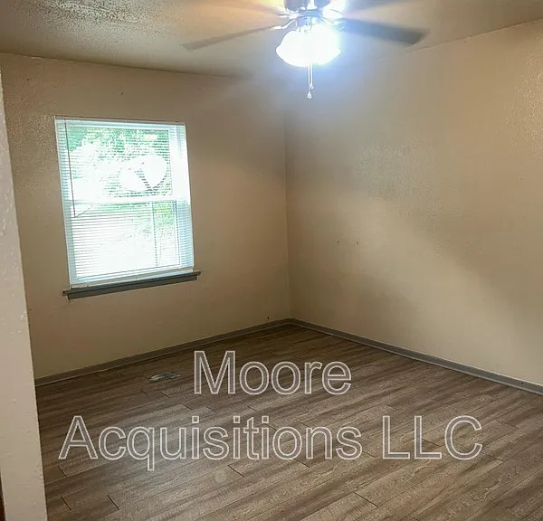 1437 S Rusk St — Photo 10