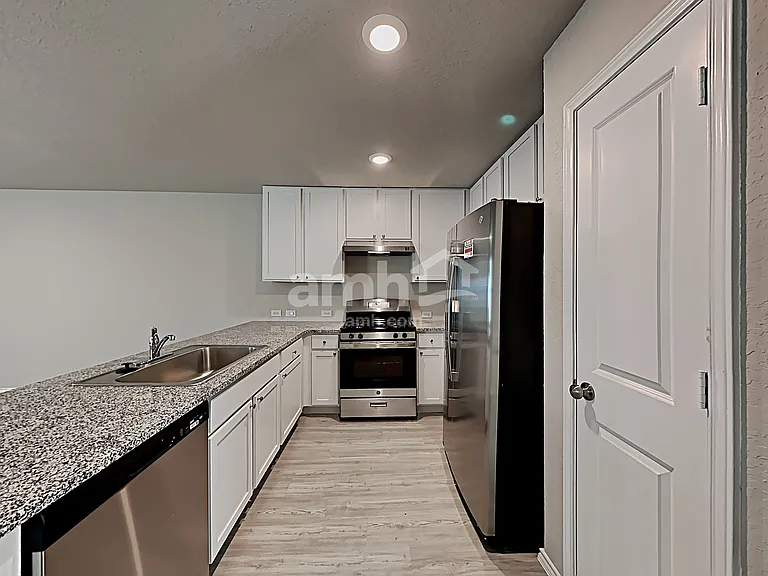 10603 Varmus Dr — Photo 3