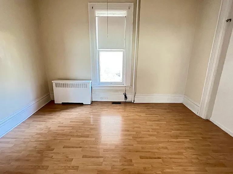 1374 Main St #1 — Photo 9