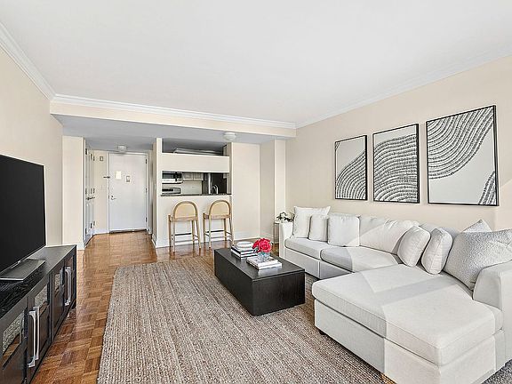 2nd image of 350 E 82nd St APT 6H