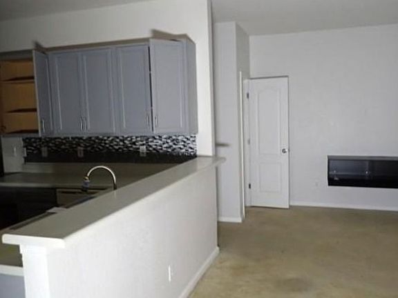 4th image of 1540 Rogers Preserve Rd