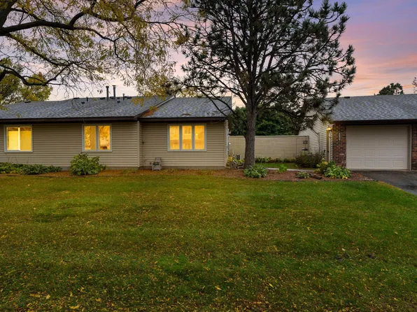 9268 Indian Blvd S, Cottage Grove, MN 55016