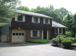 218 Hendrickson Dr, Princeton Jct, NJ 08550