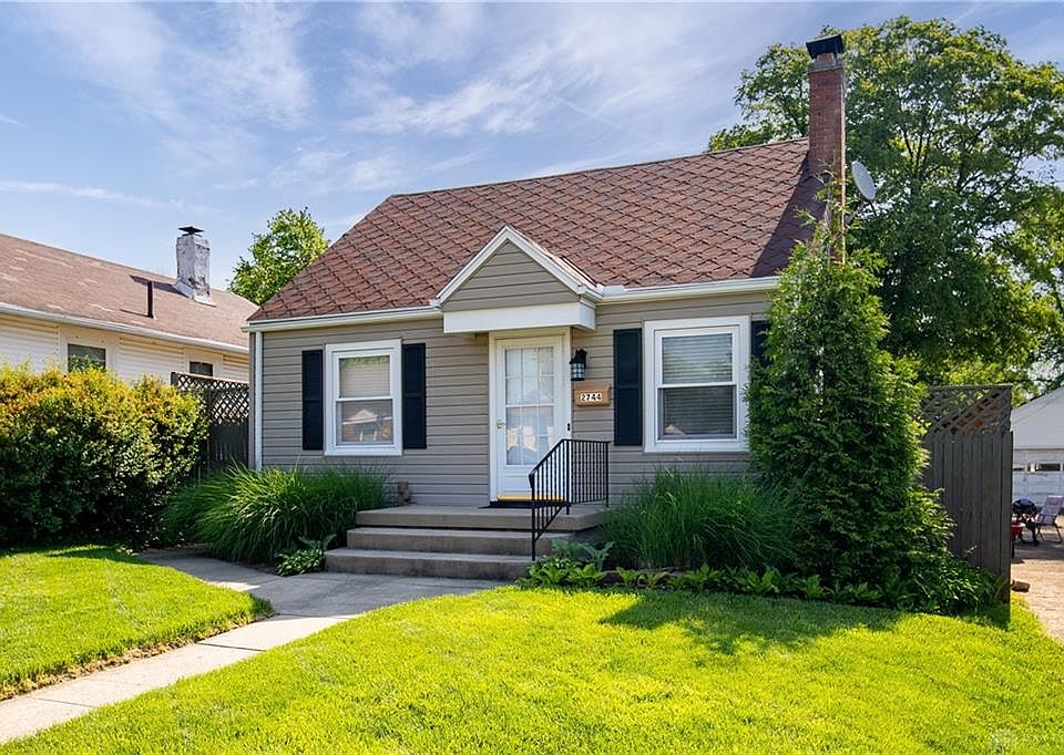 1st image of 2744 Ferncliff Ave