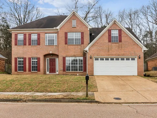 10279 Woodland Hills Dr, Cordova, TN 38018
