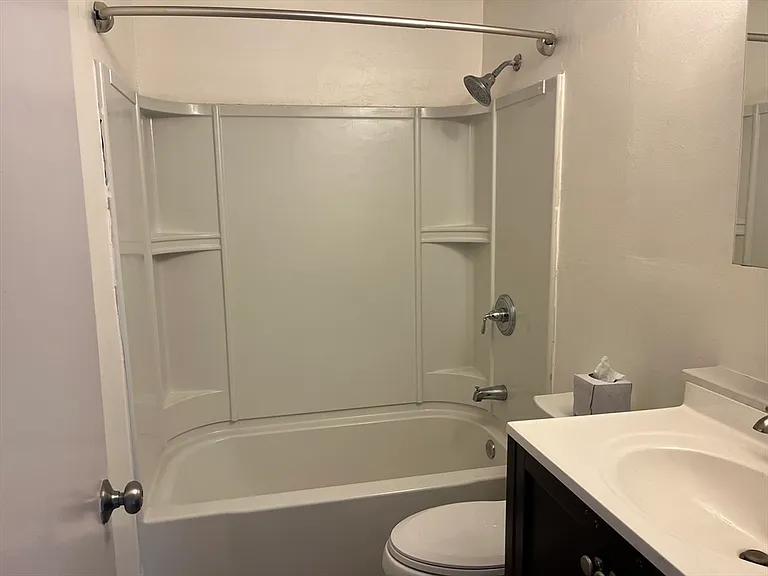 176 Maple Ave #1 — Photo 9