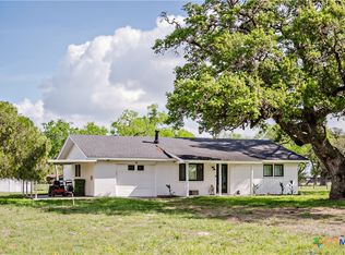 522 Mulberry Rd, Cuero, TX 77954