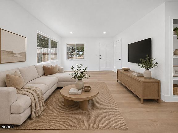 4th image of 502 N E St