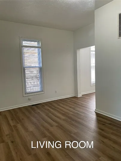 219 E 13th St — Photo 5