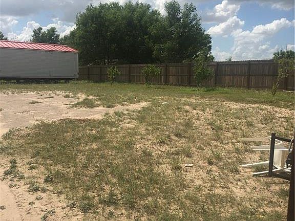 2nd image of 2505 Venecia Dr