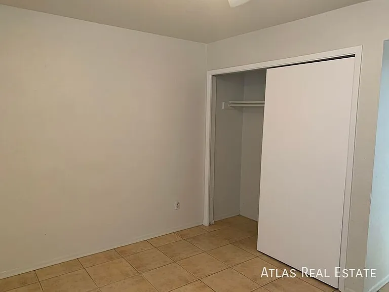 128 W Inglewood St #3 — Photo 11