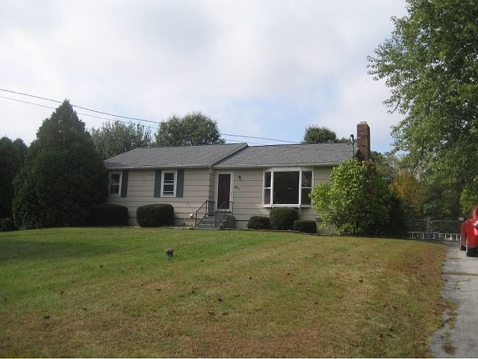 SIngle Family with Walk-Out Finished Basement and Fenced Bac