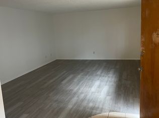 1104 10th Ave #4, Longview, WA 98632