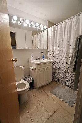 Rented by EXR | media 28