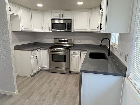 2nd image of 901 Johnson Street
