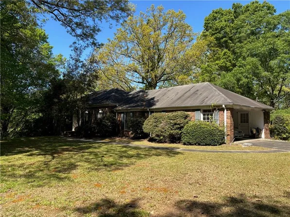 1321 New Hope Church Rd, Loganville, GA 30052