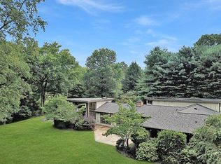 407 Fox Chapel Rd, Pittsburgh, PA 15238