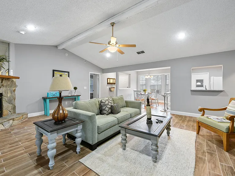 11530 Sweetwater Oaks Dr W — Photo 22