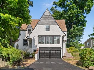 41 Revonah Ave, Stamford, CT 06905